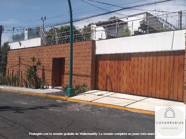 Lomas Hipódromo. Casa en venta. Naucalpan