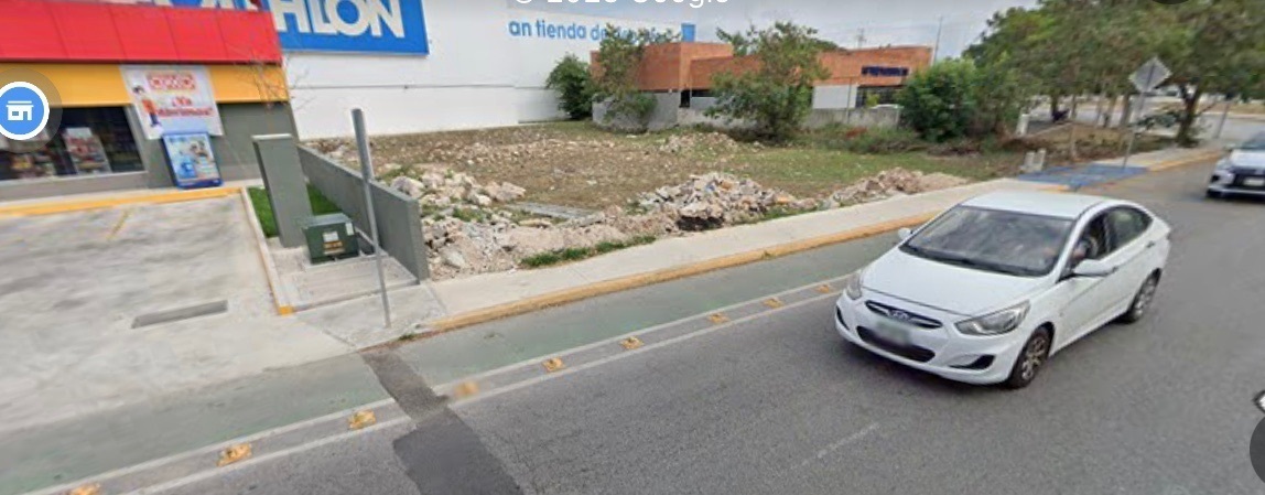 lote-comercial-en-renta-al-norte-de-mrida--a-un-costado-de-oxxo3-25998