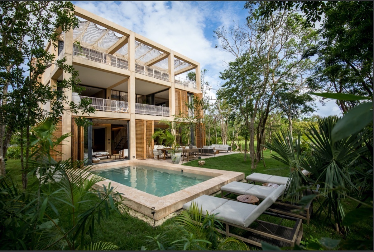 luxury-4-bedroom-private-garden-villa-in-playa-del-carmen29-18740