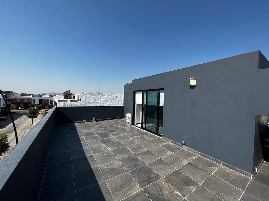 magnifica-casa-en-venta-en-solares20-35595