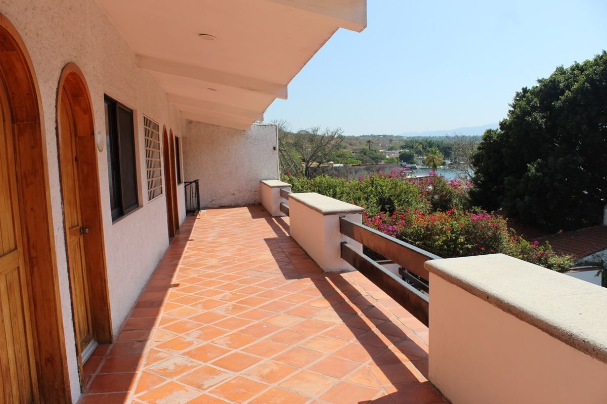 magnifica-residencia-a-orilla-del-lago-de-tequesquitengo-morelos17-34712