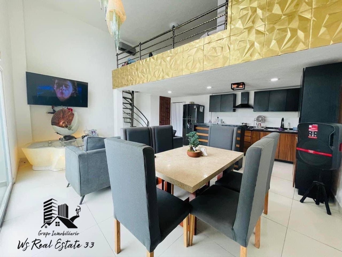 Master Suite con vista a la bahía en venta!!