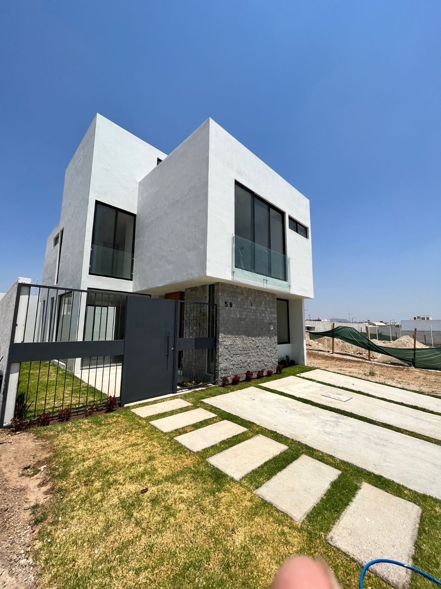 NUEVA CASA E. VENTA EN FRACCIONAMIENTO VALLE IMPERIAL