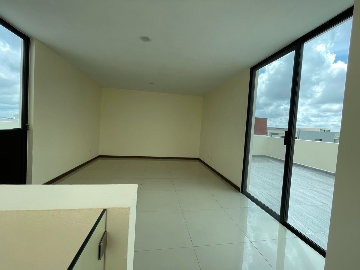 nueva-casa-en-venta-de-tres-recmaras-y-estudio-en-coto-consolidado-en-solares18-32670