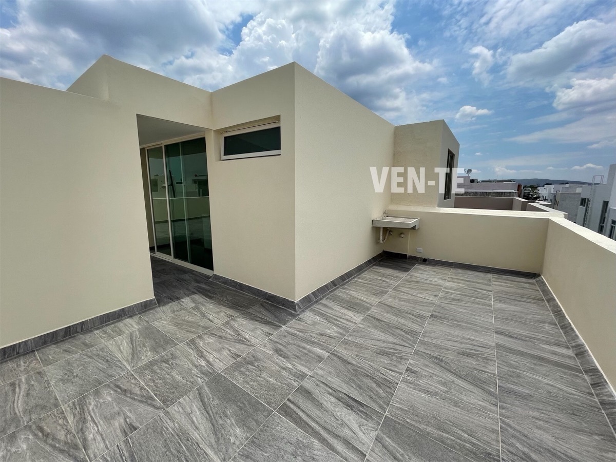 nueva-casa-en-venta-en-solares-en-coto-consolidado-con-alberca23-32668