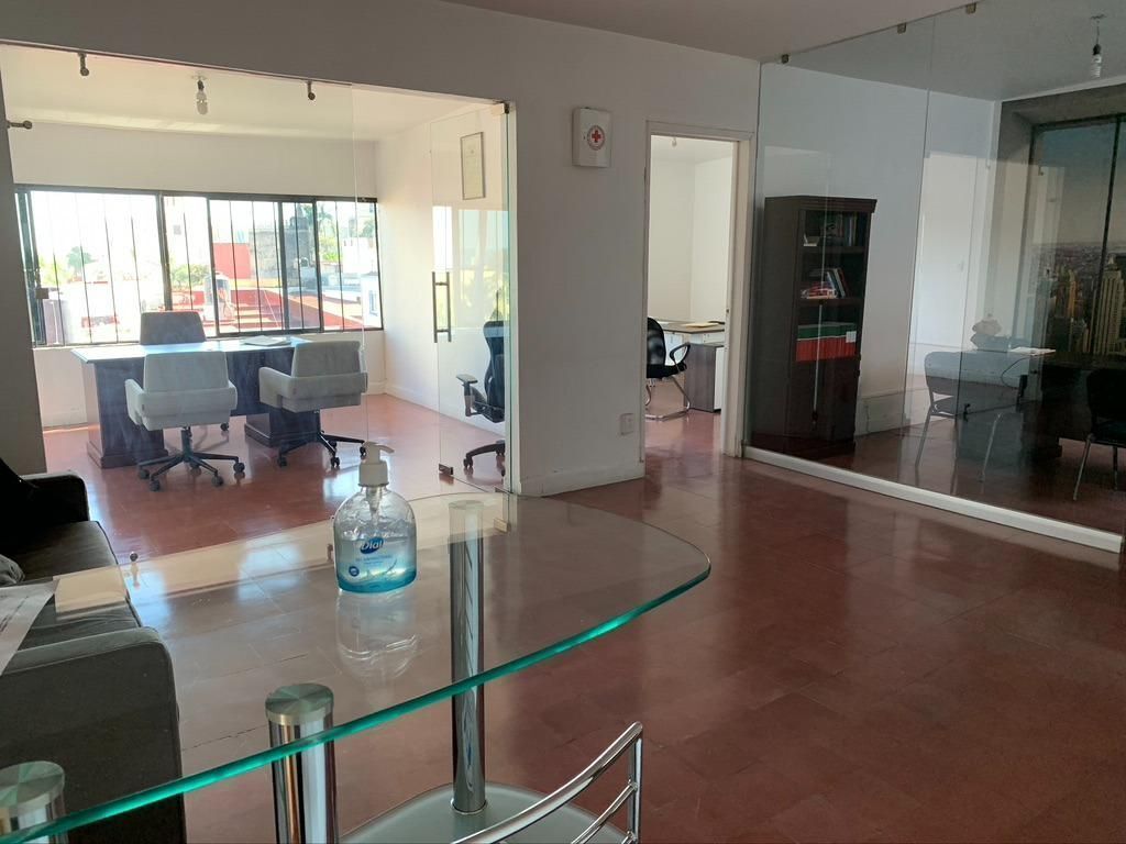 OFICINAS CENTRICAS EN CUERNAVACA - VENTA O RENTA