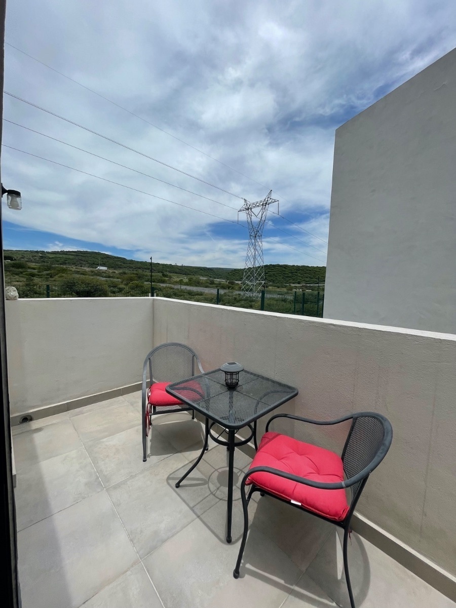 oportunidad-casa-en-venta-en-juriquilla-con-roof-garden-y-alberca13-28023