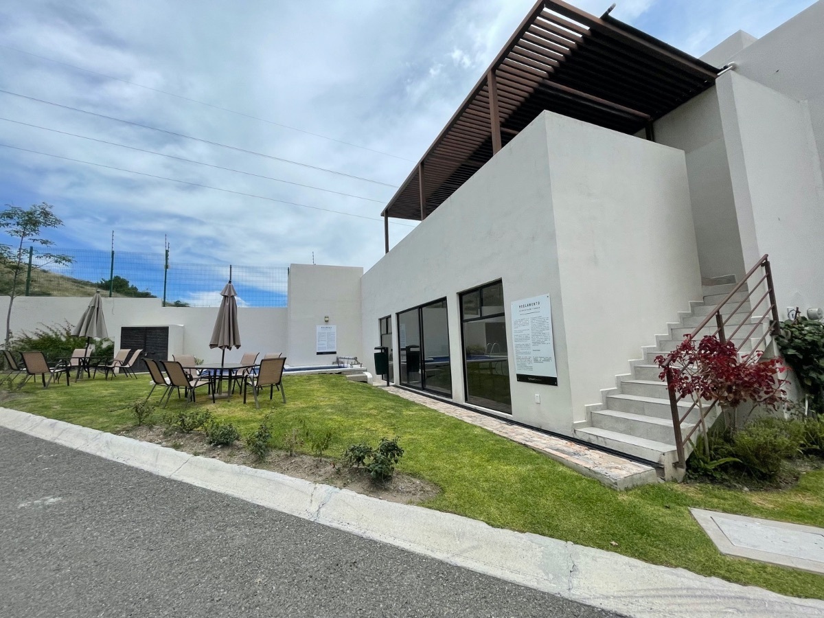 oportunidad-casa-en-venta-en-juriquilla-con-roof-garden-y-alberca21-28023