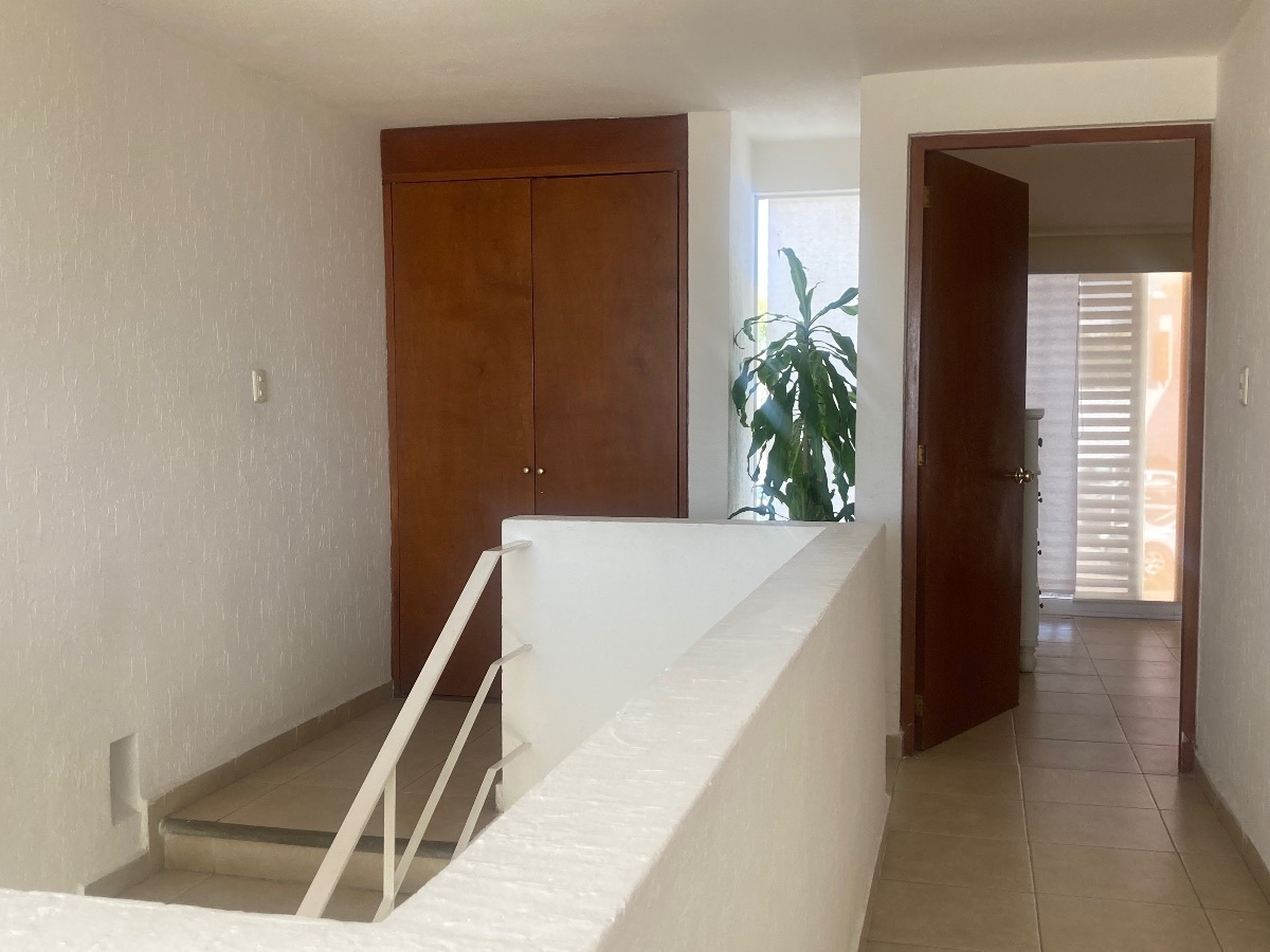 oportunidad-casa-en-venta-en-juriquilla-en-cond-puerta-paraso18-23034