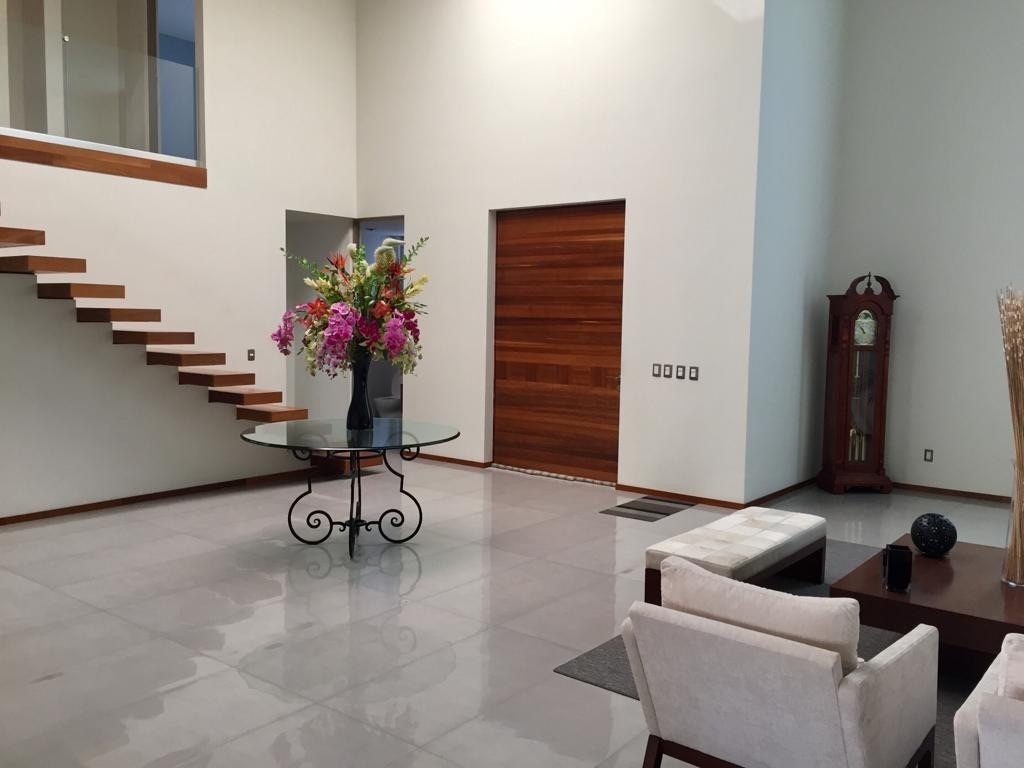 oportunidad-casa-en-venta-en-juriquilla3-11850