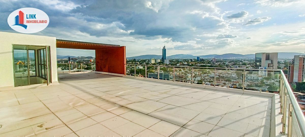 penthouse-nuevo-en-venta-con-vista-a-la-minerva-guadalajara23-12476