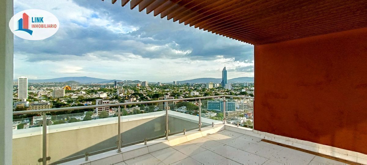 penthouse-nuevo-en-venta-con-vista-a-la-minerva-guadalajara25-12476