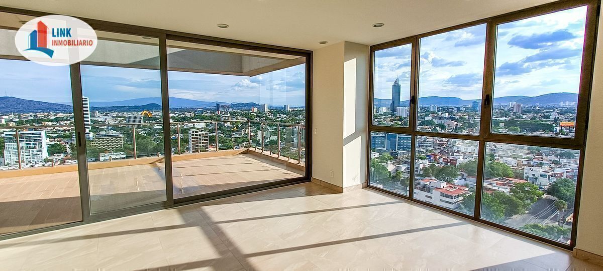 penthouse-nuevo-en-venta-con-vista-a-la-minerva-guadalajara4-12476