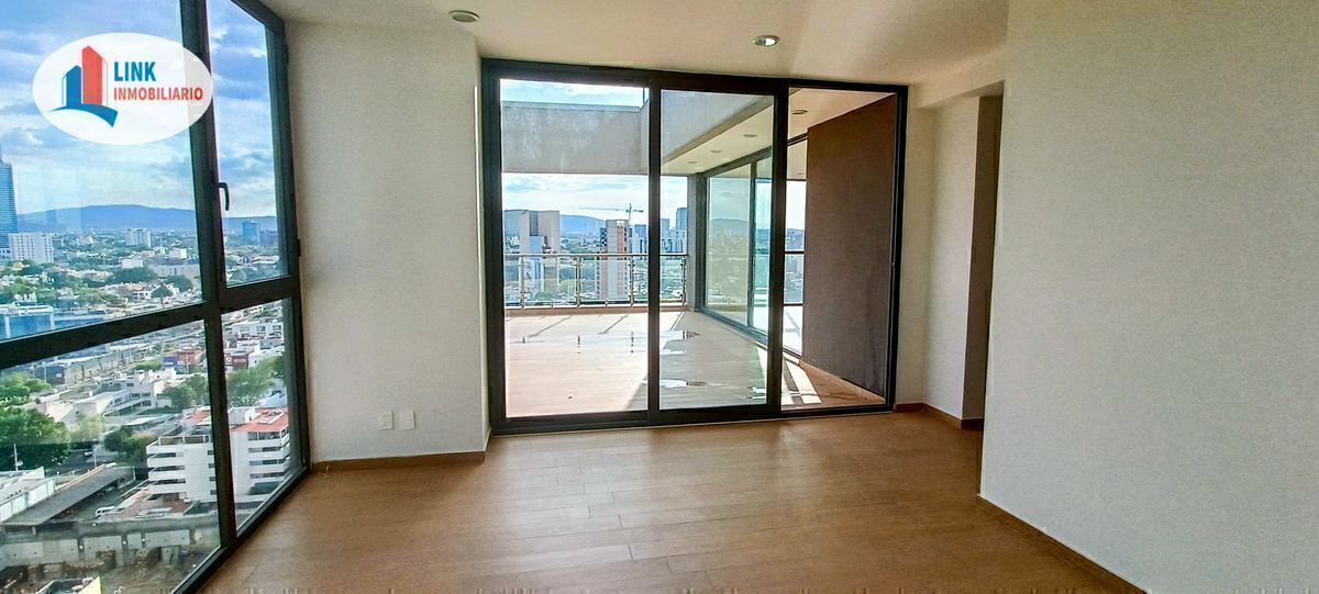 penthouse-nuevo-en-venta-con-vista-a-la-minerva-guadalajara7-12476