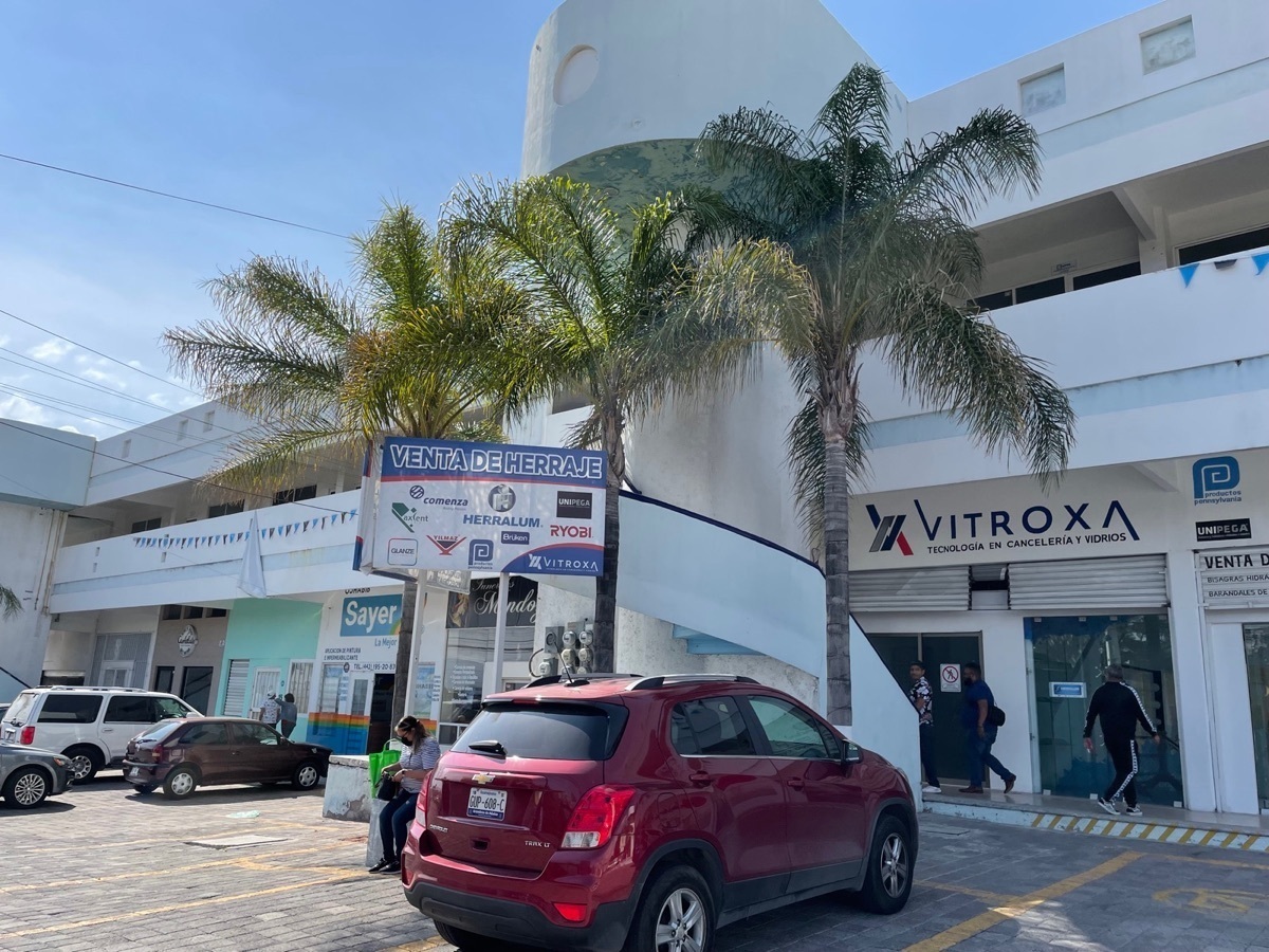 planta-completa-en-renta-en-centro-comercial2-12061