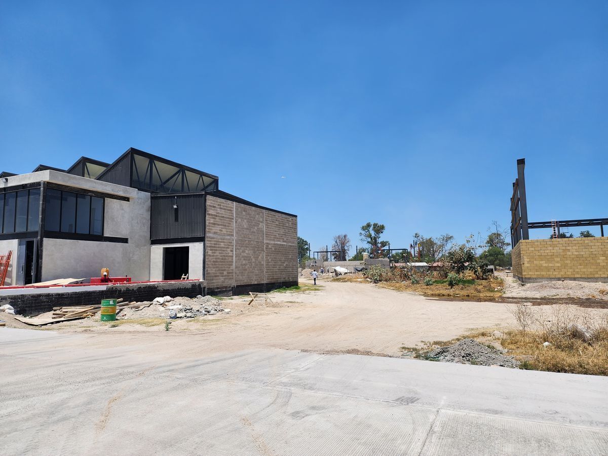 PRE VENTA EN PARQUE INDUSTRIAL, LOTES TIPO DE 1000 MTS APROX.