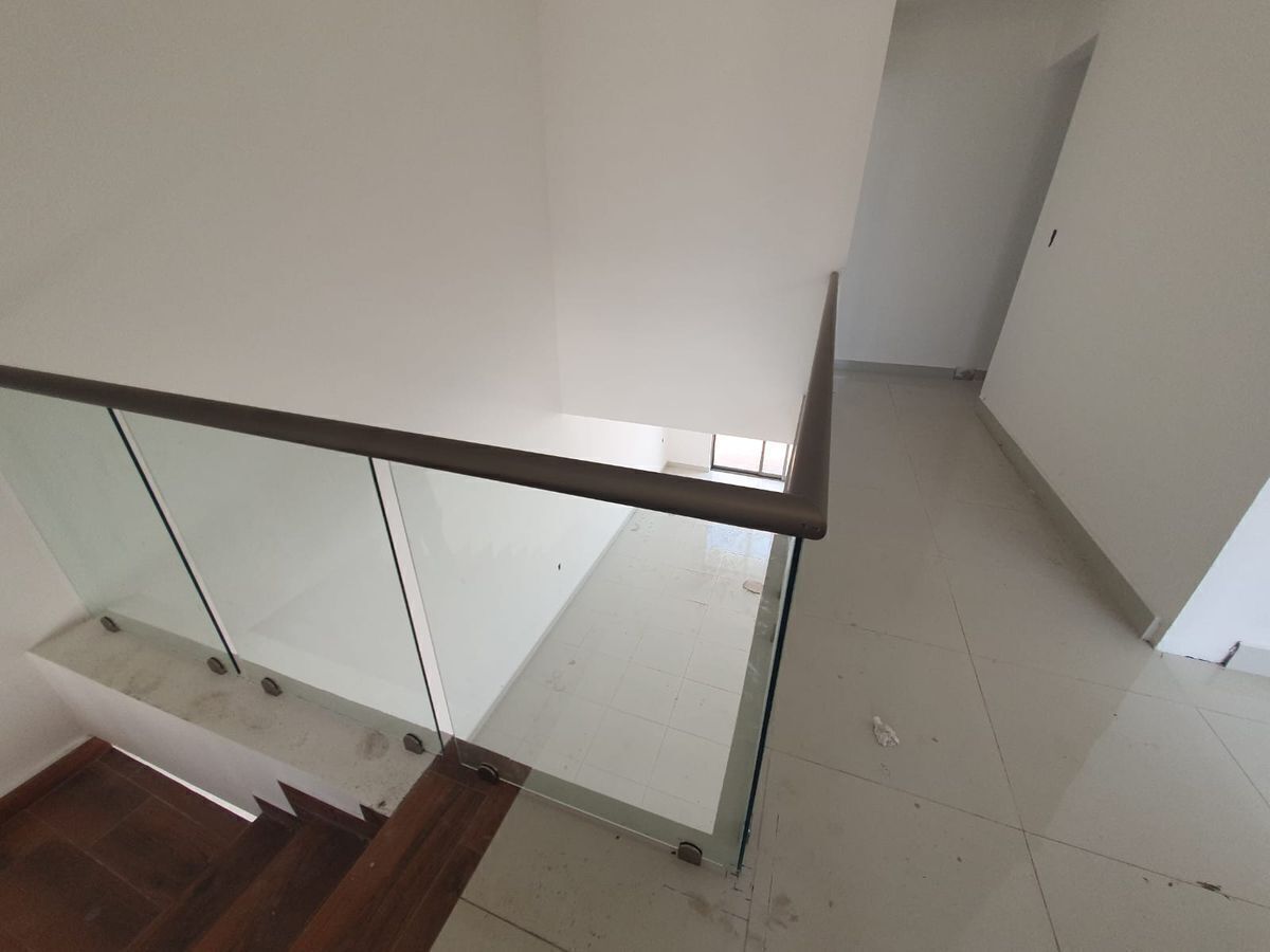 preventa-hermosa-residencia-en-puerta-de-hierro6-30393