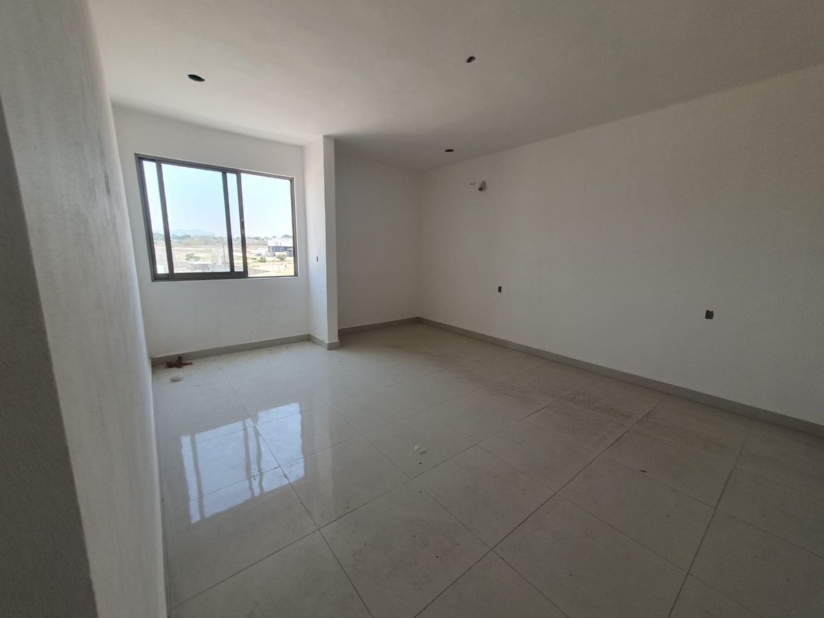 preventa-hermosa-residencia-en-puerta-de-hierro9-30393