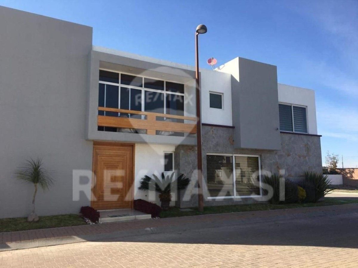 RCFV CASA VENTA FRACC COMPUERTAS DEL CAMPESTRE