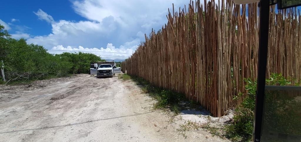 REMATE terreno a una ciadra del mar en Punta Coco, Holbox