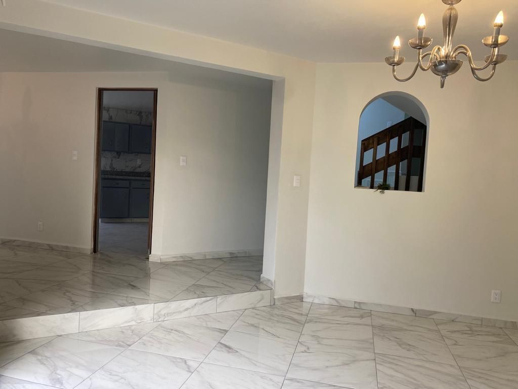 renta-casa-chiluca-vista-al-bosque-con-jardn-plano-30m2-remodelada25-37640