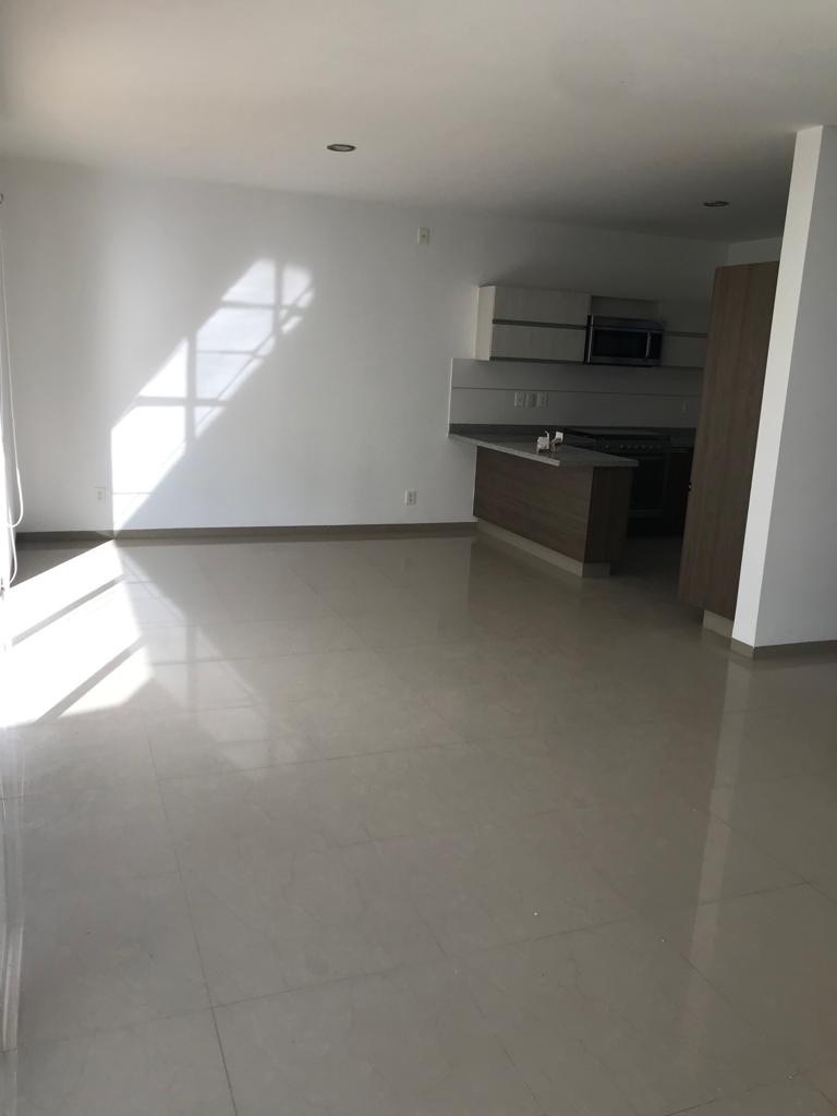 renta-casa-en-lomas-del-marqus3-24761