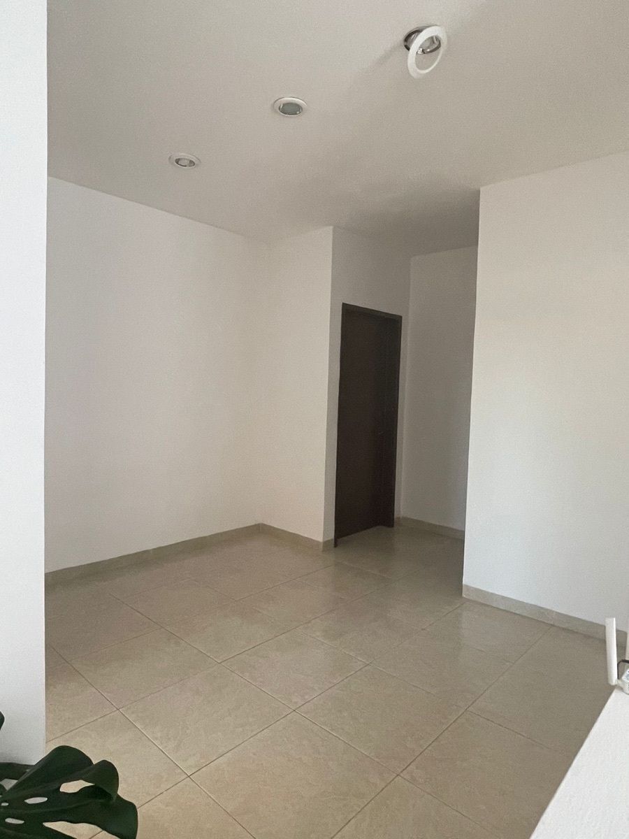 renta-casa-en-residencial-cocoyoles-en-merida10-25999