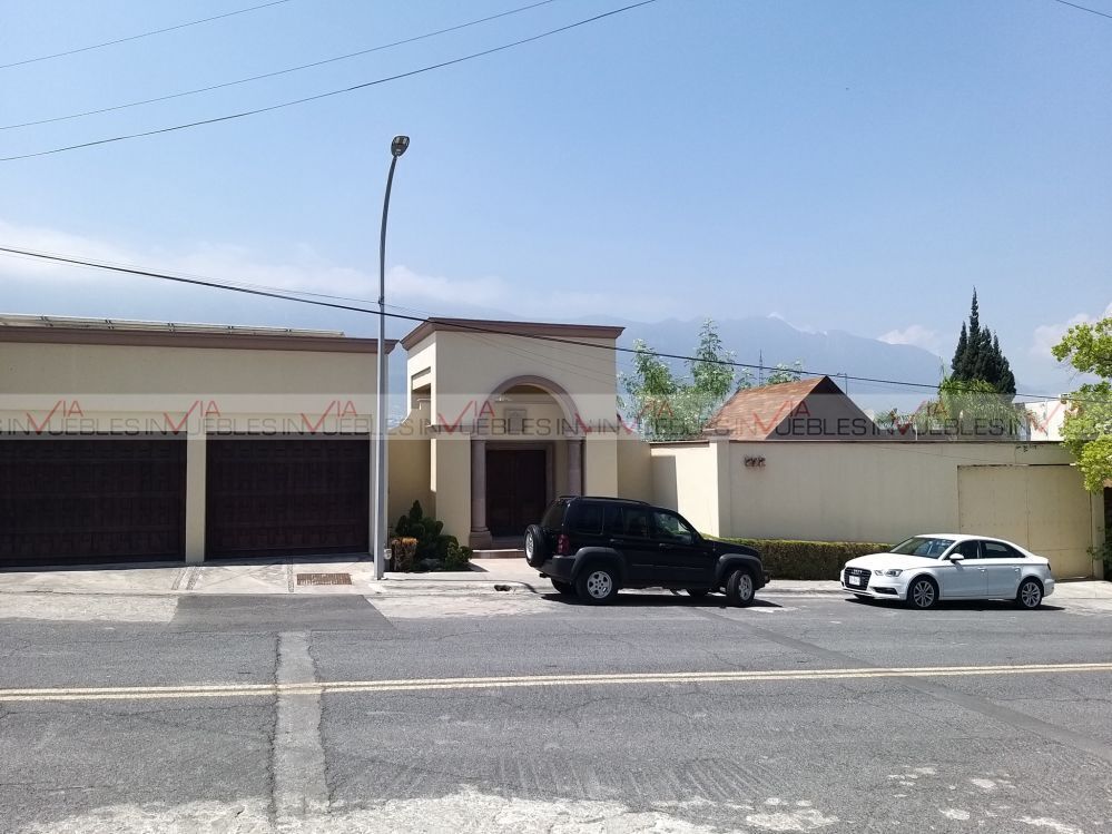 Renta Casa Fuentes Del Valle En San Pedro Garza García