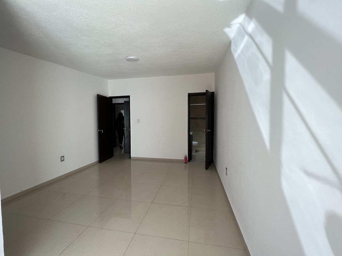 renta-casa-sobre-avenida-valle-dorado-tlalnepantla18-22197