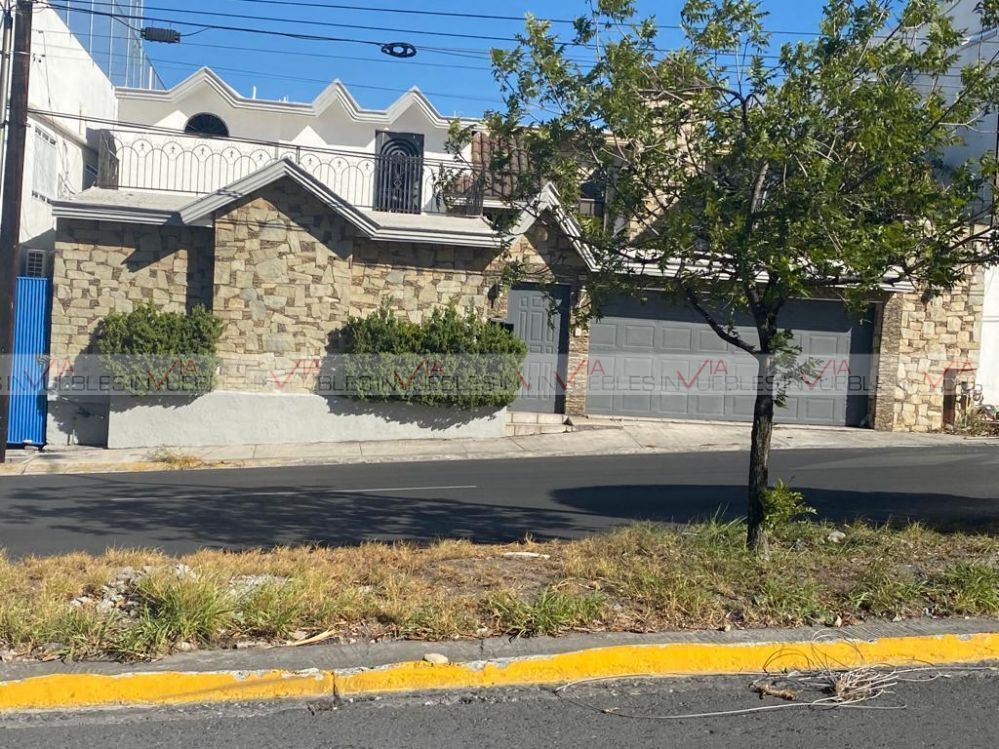 Renta Casa Uso Comercial Cumbres 3 Sector En Monterrey