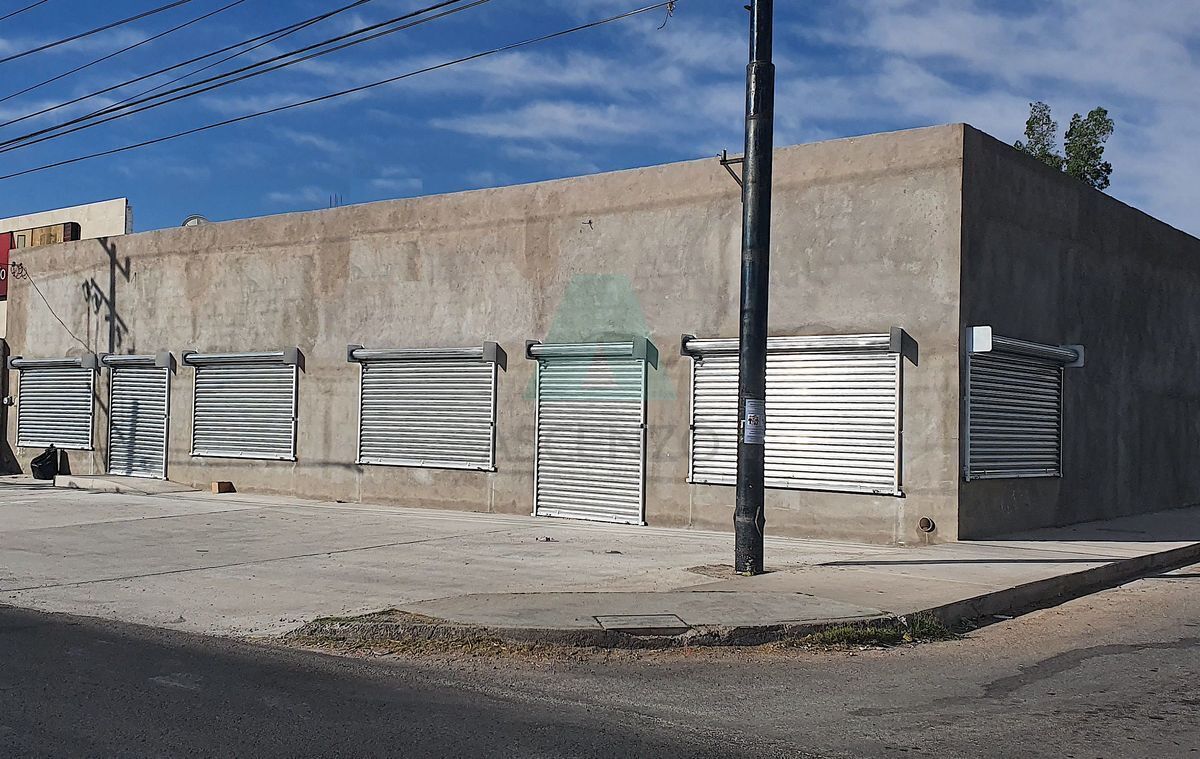 Renta de Local Comercial por Complejo Industrial Tanch