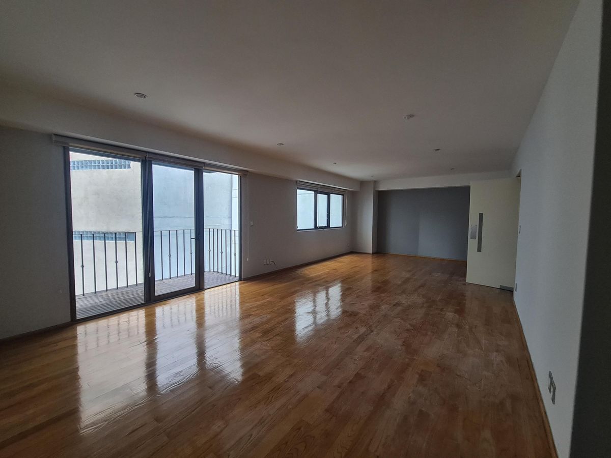 Renta Departamento con Balcón en Polanco Rincón del Bosque