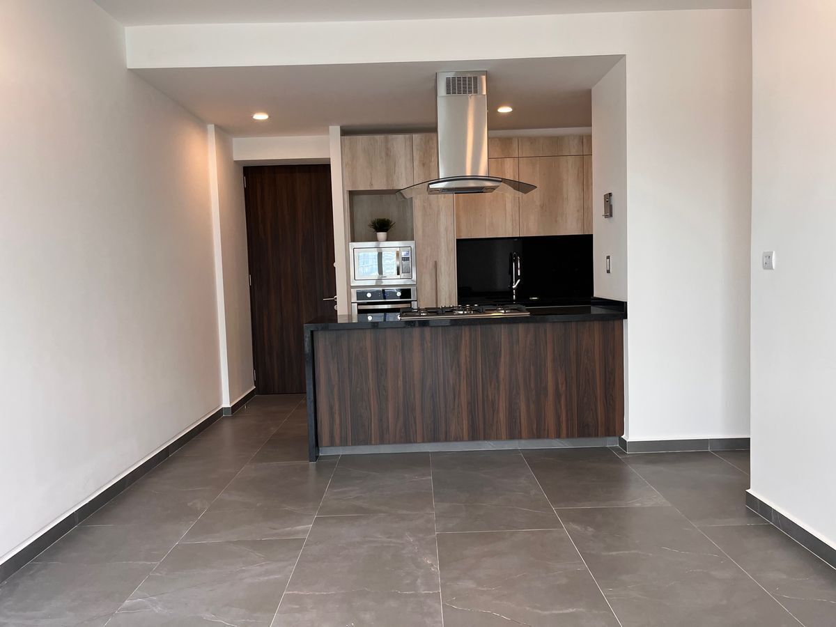 RENTA DEPARTAMENTO EN URBANO TOWN  ZONA SUR