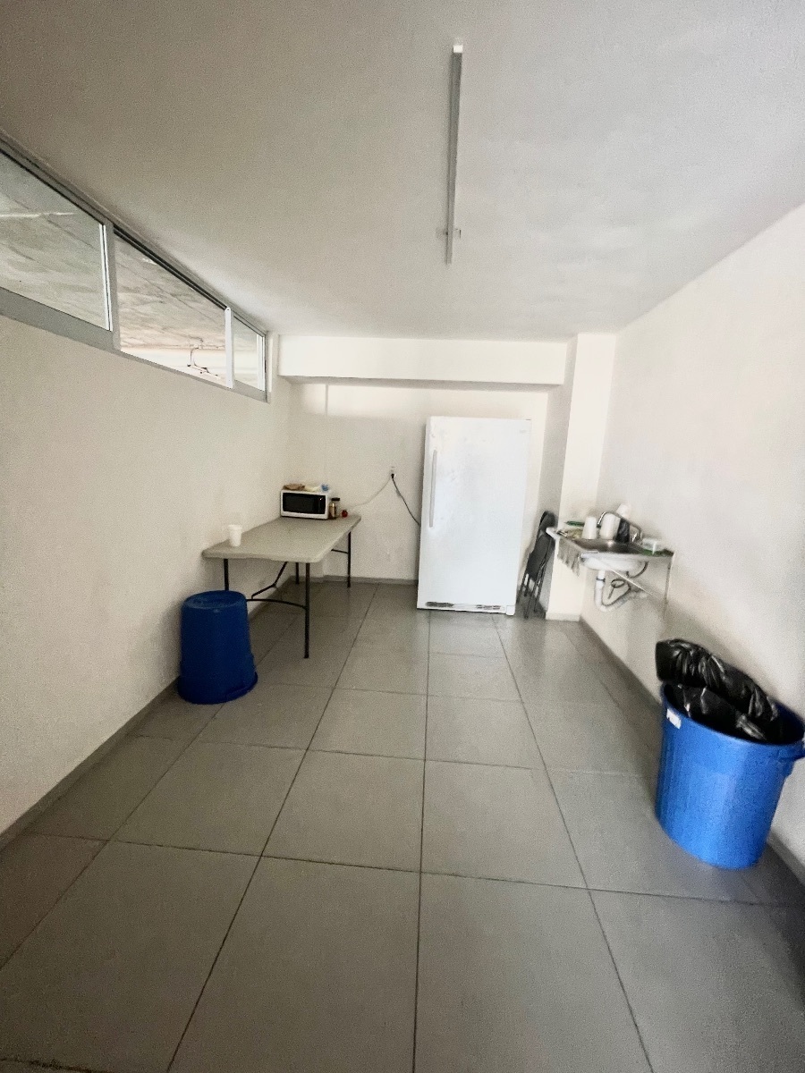 renta-departamento-semiamueblado-en-monte-calvario-a-5min-de-bosque-real9-33907