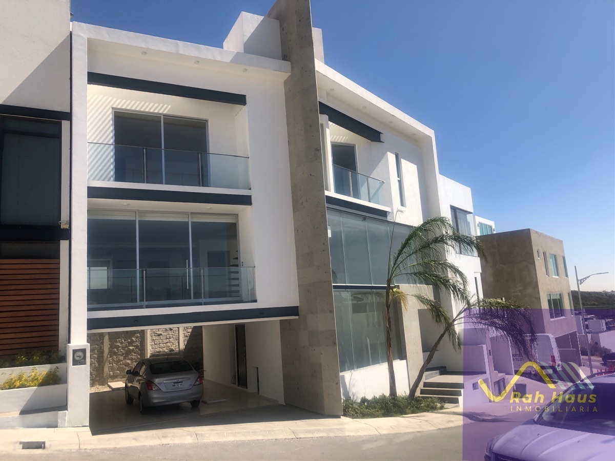 Renta o Venta casa Aqua Esmeralda