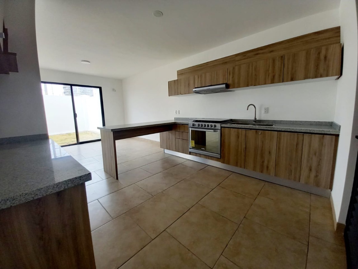 renta-venta-casa-dentro-de-condominio-en-juriquilla8-36805