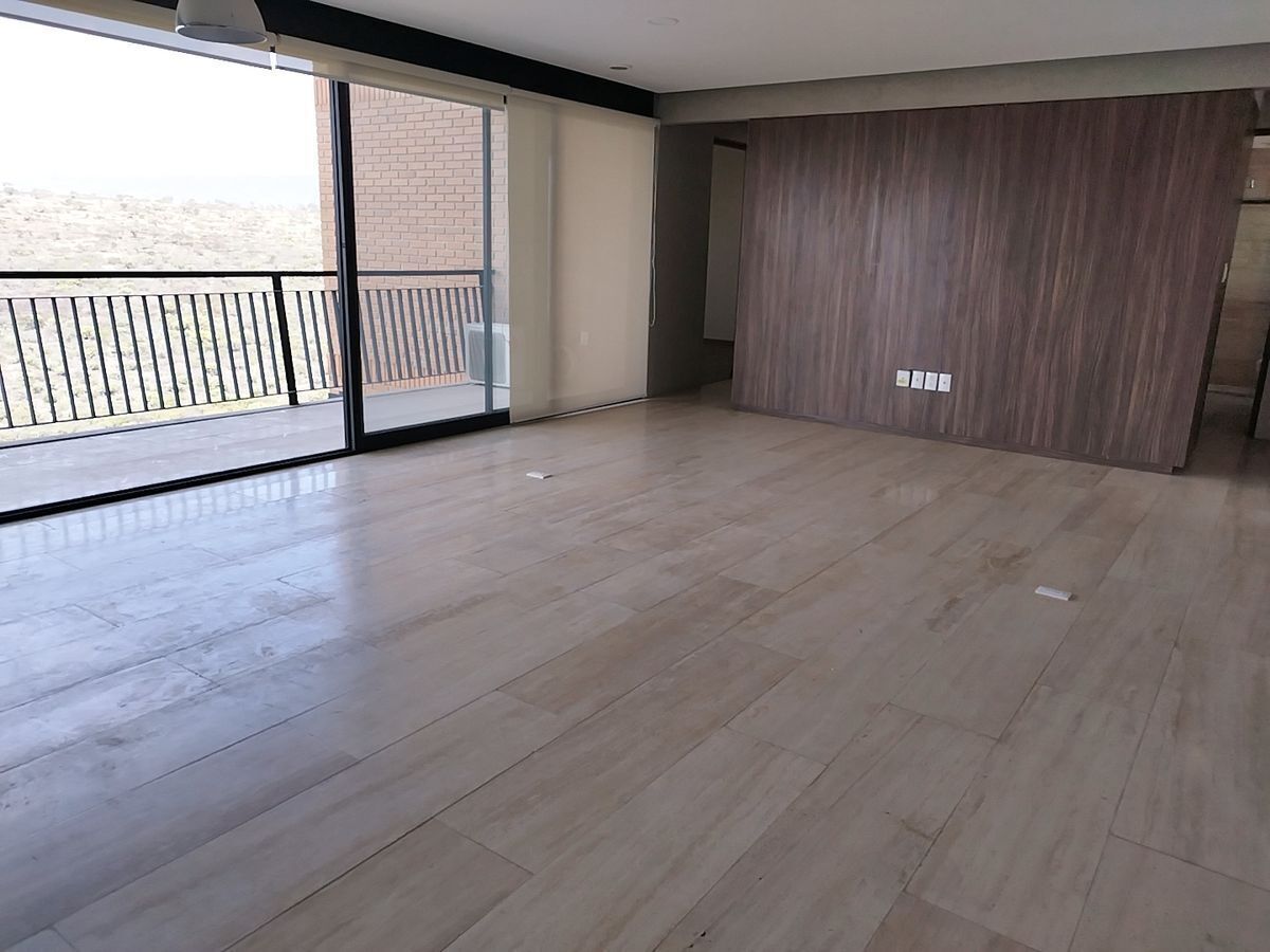 RENTA/VENTA DE DEPARTAMENTO FRENTE A PLAZA PASEO QUERÉTARO