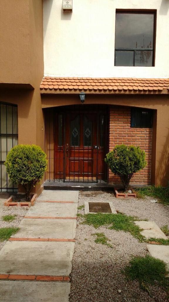 RENTO CASA EN EX HACIENDA SAN JORGE, ZINACANTEPEC