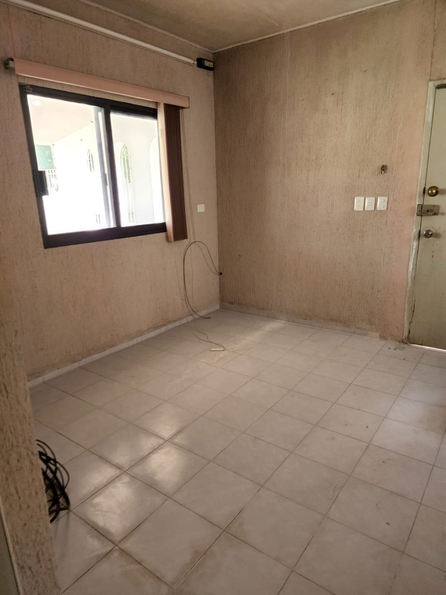 residencia-con-alberca-en--colonia-monteaban--mrida-yuc8-26373