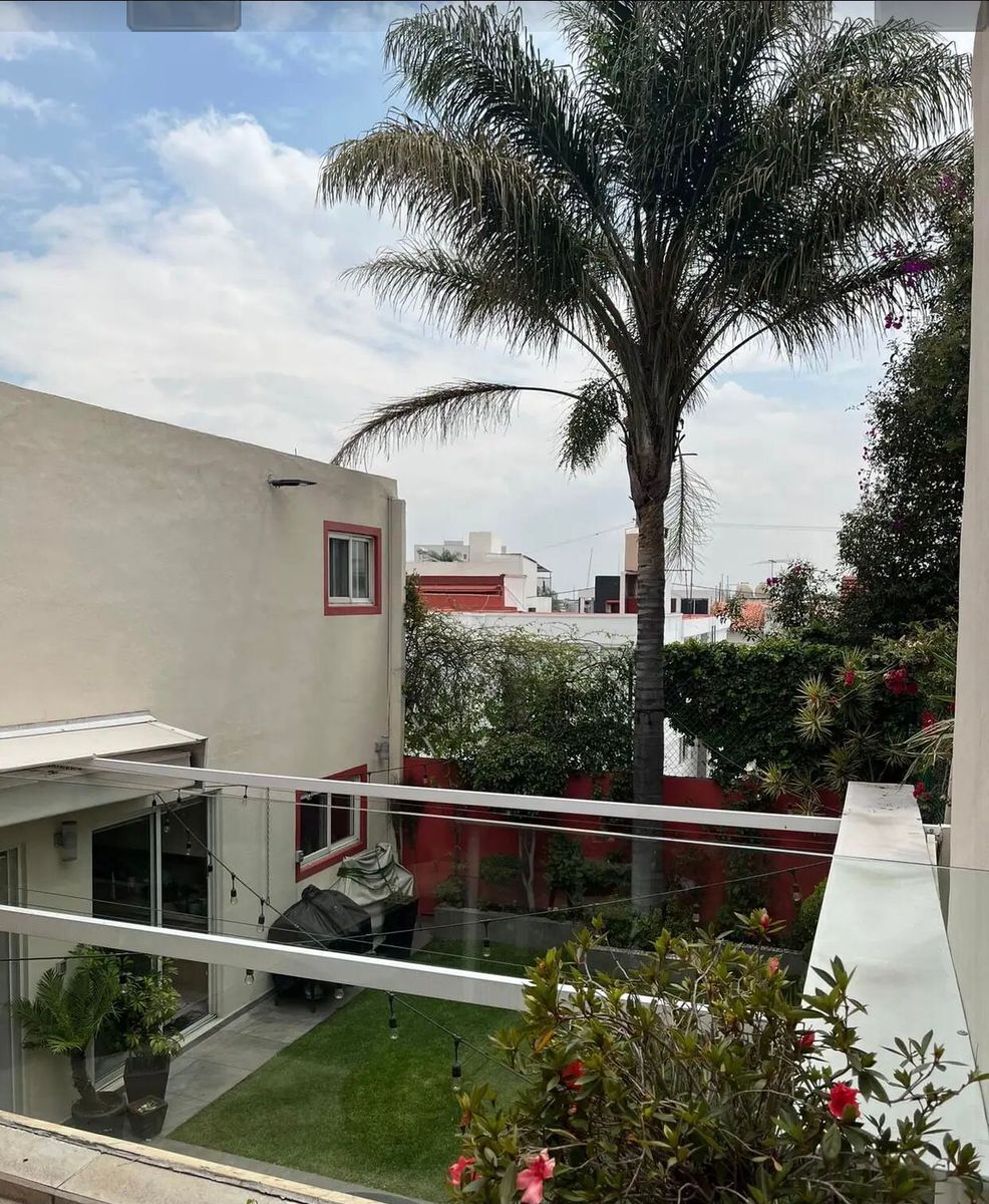 Residencia de diseño en Venta en Ciudad Satélite!!