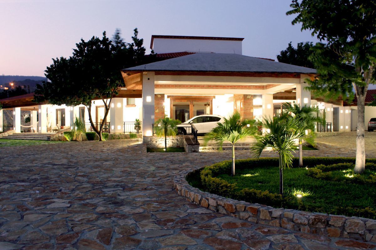 residencia-de-estilo-mexicano-contemporneo-bella-y-elegante37-18099