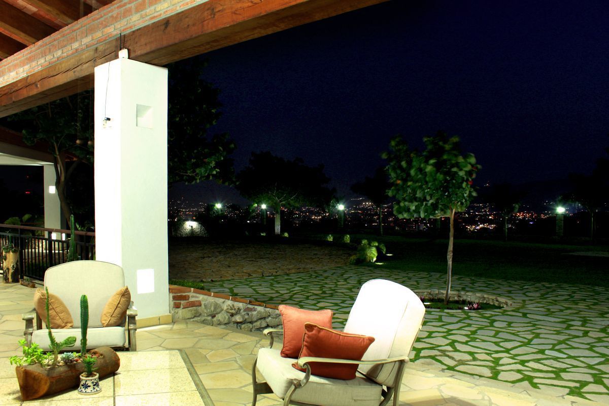 residencia-de-estilo-mexicano-contemporneo-bella-y-elegante46-18099