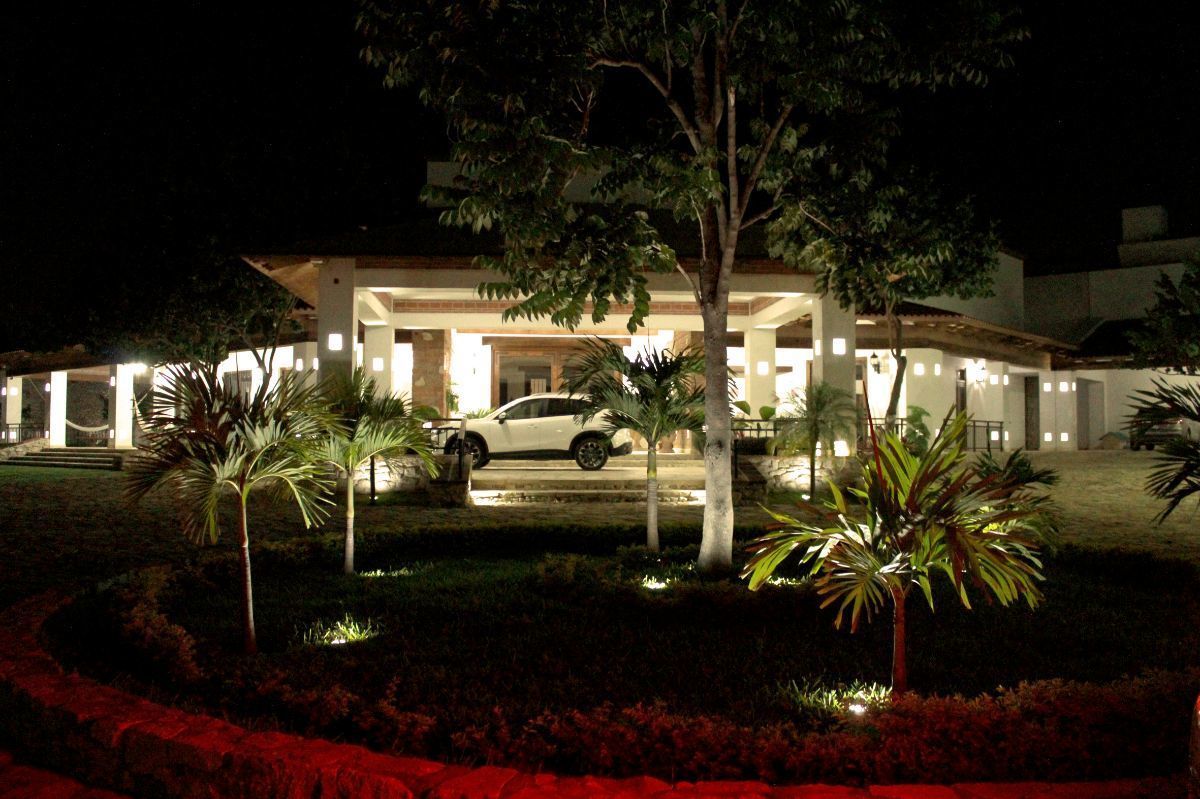 residencia-de-estilo-mexicano-contemporneo-bella-y-elegante48-18099