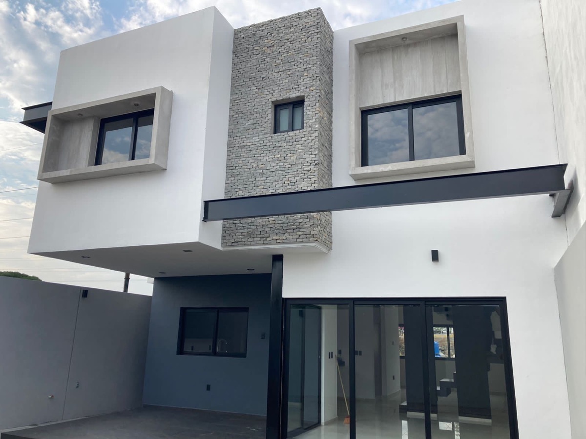 residencia-de-lujo-en-condominio-zona-norte-colima2-23352