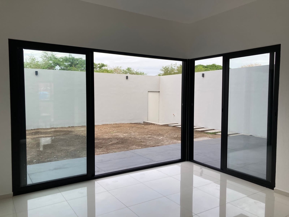 residencia-de-lujo-en-condominio-zona-norte-colima6-23352