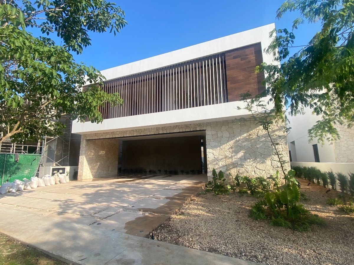 Residencia de Lujo en Yucatán Country Club