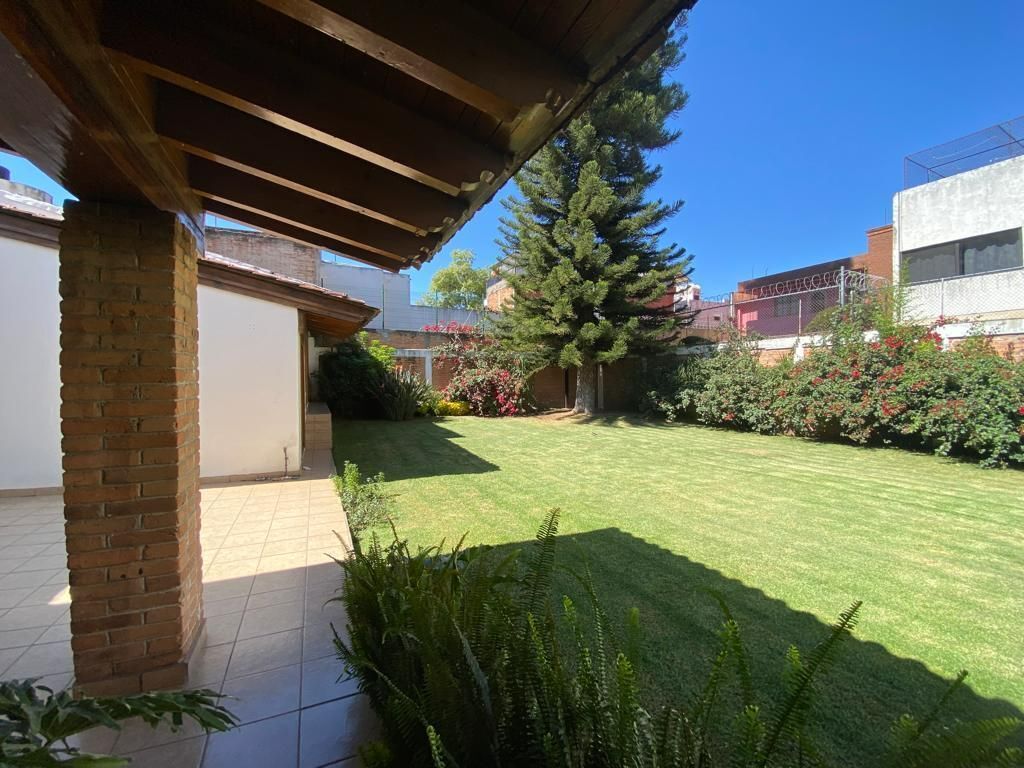 residencia-en--venta-en-bosque-camelinas4-13657