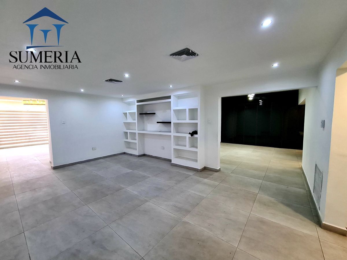 residencia-en-monte-vesubio-con-alberca-y-rooftop9-33810