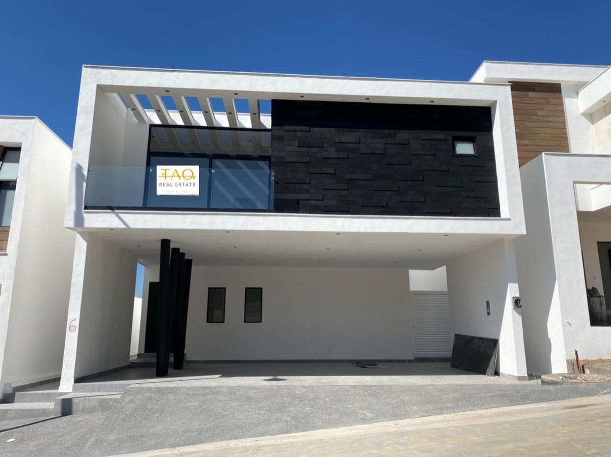 RESIDENCIA EN VENTA  CARRETERA NACIONAL