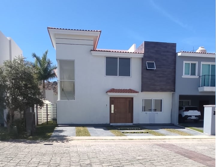 residencia-nueva-dentro-de-coto-en-bugambilias1-30549